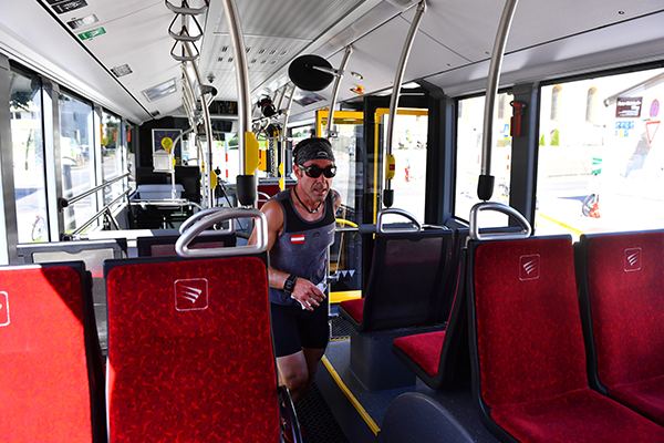 IVB Bus Hindernis beim Innsbruckathlon beat the city