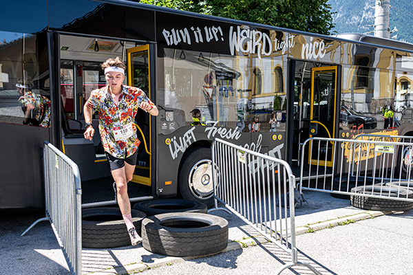 IVB Bus Hindernis beim Innsbruckathlon beat the city